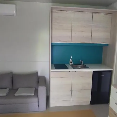 Kamp Katra Mobilna Hiska Eco Apartment